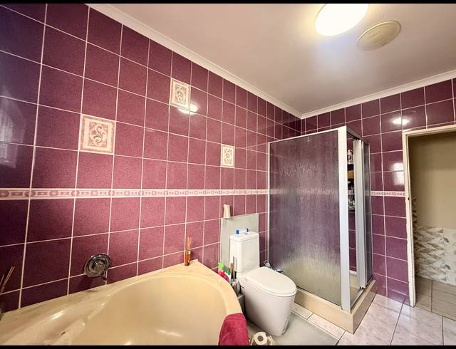 3 BEDROOM FREESTANDING FOR SALE IN HILLARY
